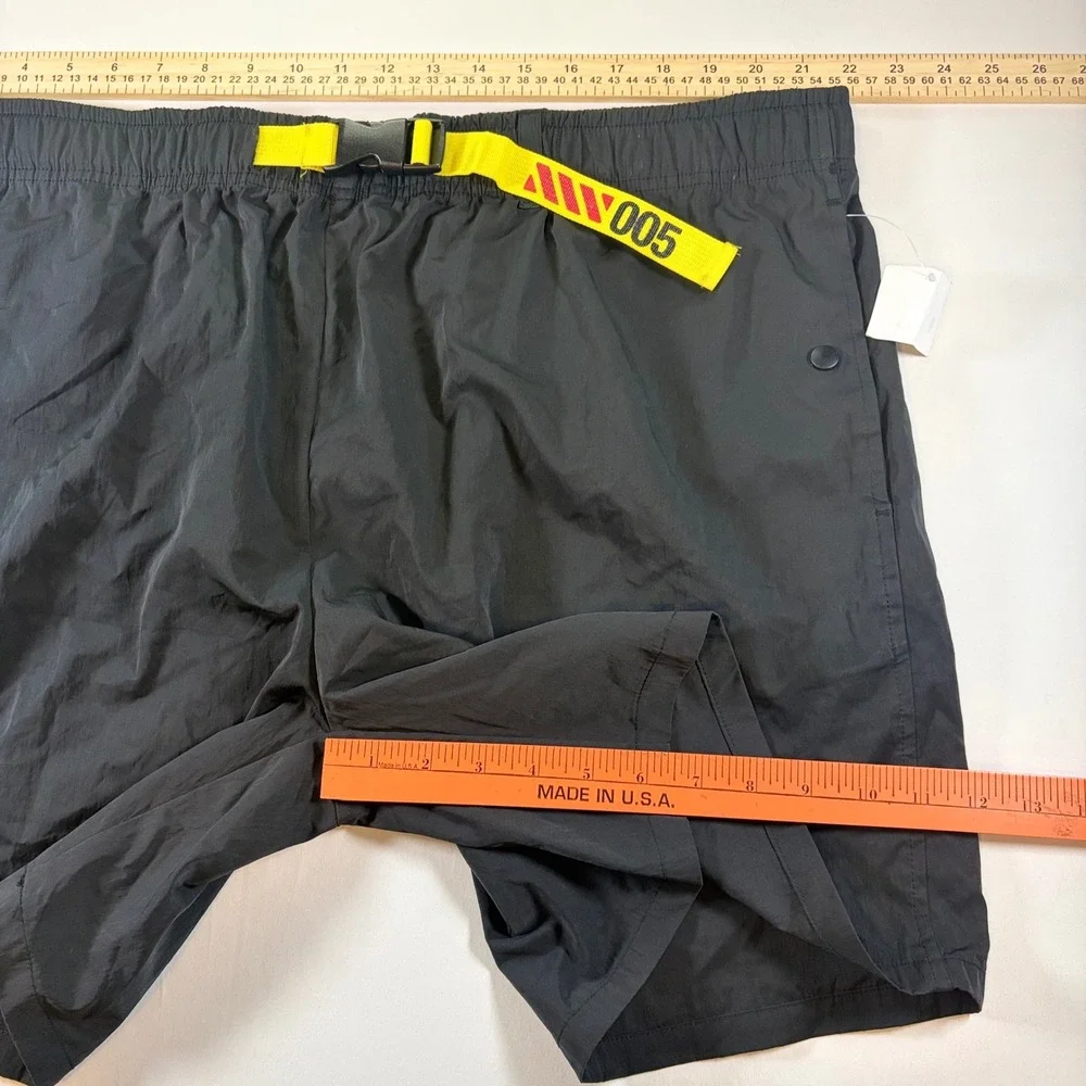 Jurassic Park Mens XXL Isla Nublar Nylon Utility Shorts Black Belted Gorpcore